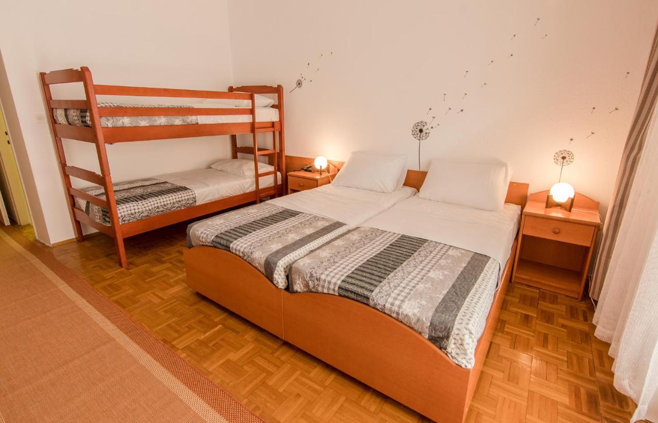 Hotel Barba Starigrad Paklenica Extérieur photo